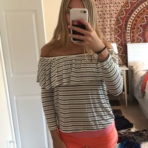 American Eagle off shoulder top NWOT